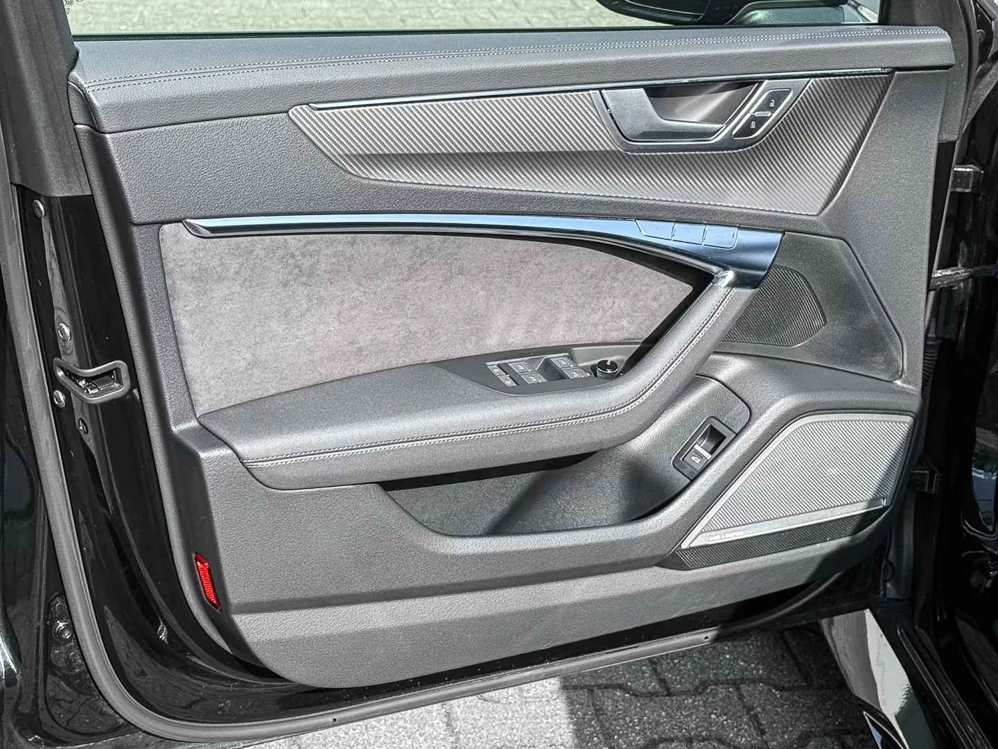 Audi Rs6 DYNAMIC / MATRIX / B&O / VIRTUAL COCKPIT PLUS, снимка 6 - Автомобили и джипове - 55123313