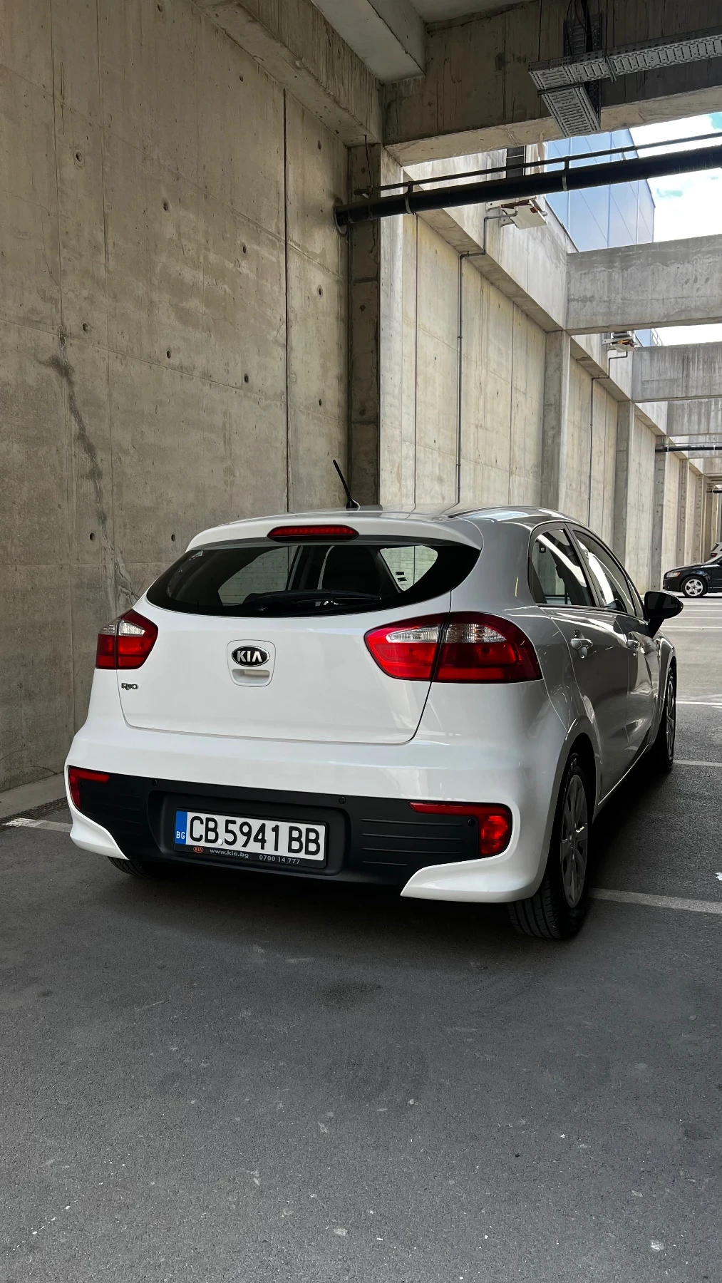 Kia Rio 1.4 Газ-бензин 6 скорости, снимка 4 - Автомобили и джипове - 55163316