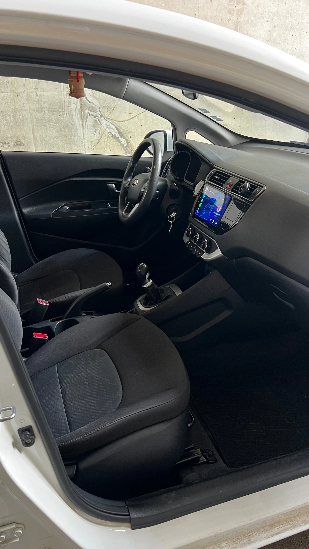 Kia Rio 1.4 Газ-бензин 6 скорости, снимка 15 - Автомобили и джипове - 55163316