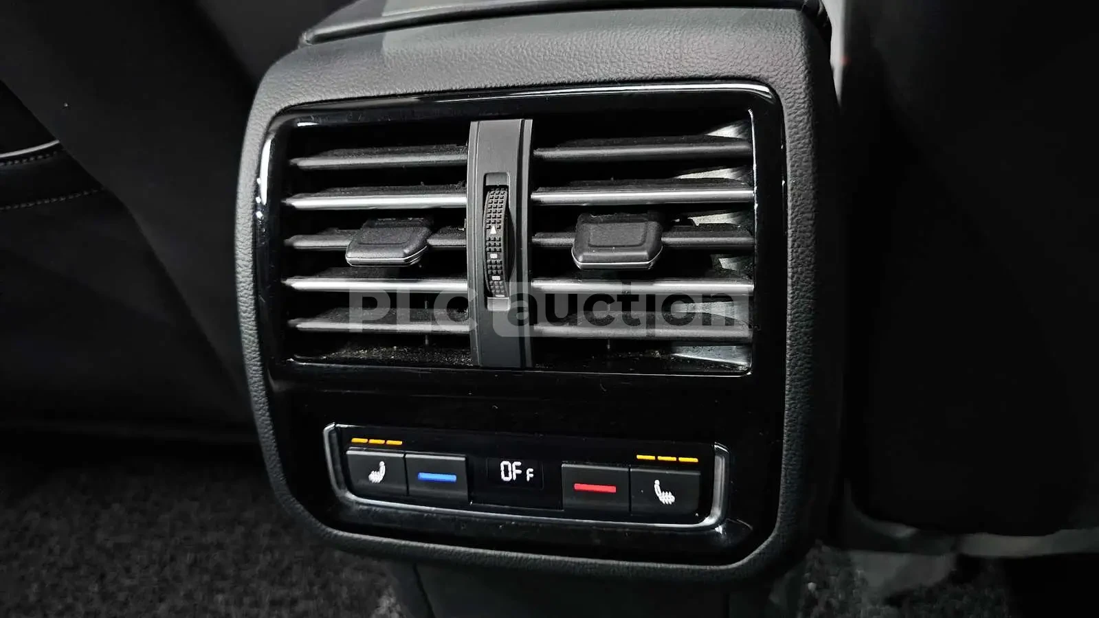 VW Passat 2.0TDI PRESTIGE! PANO/HEAD-UP/CAM, снимка 17 - Автомобили и джипове - 55225305