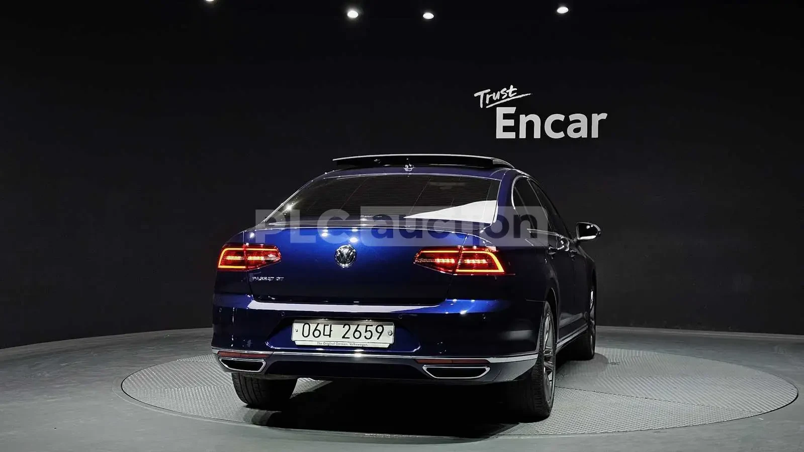 VW Passat 2.0TDI PRESTIGE! PANO/HEAD-UP/CAM, снимка 4 - Автомобили и джипове - 55225305