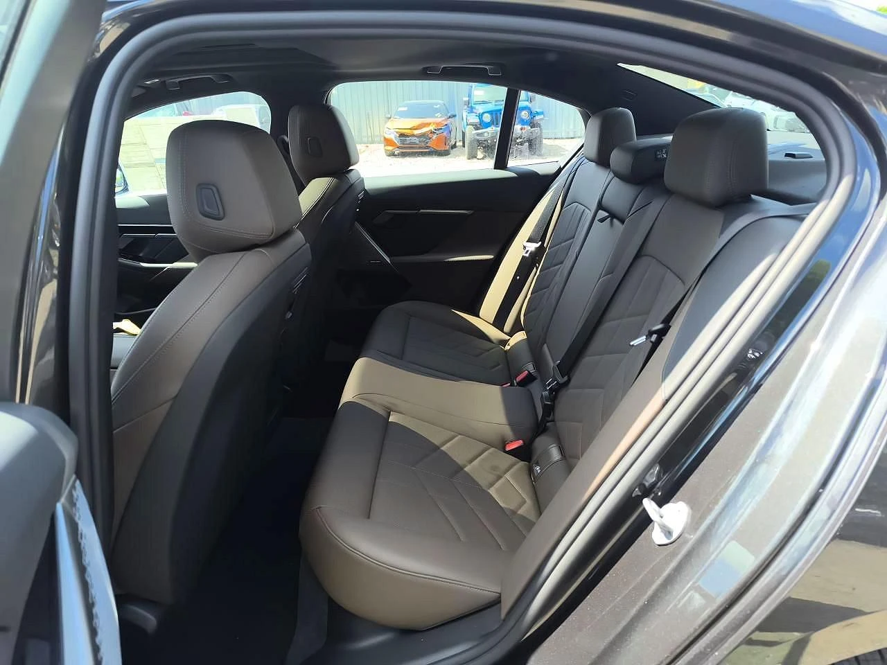 BMW 530 2.0l Xi, снимка 12 - Автомобили и джипове - 55277631
