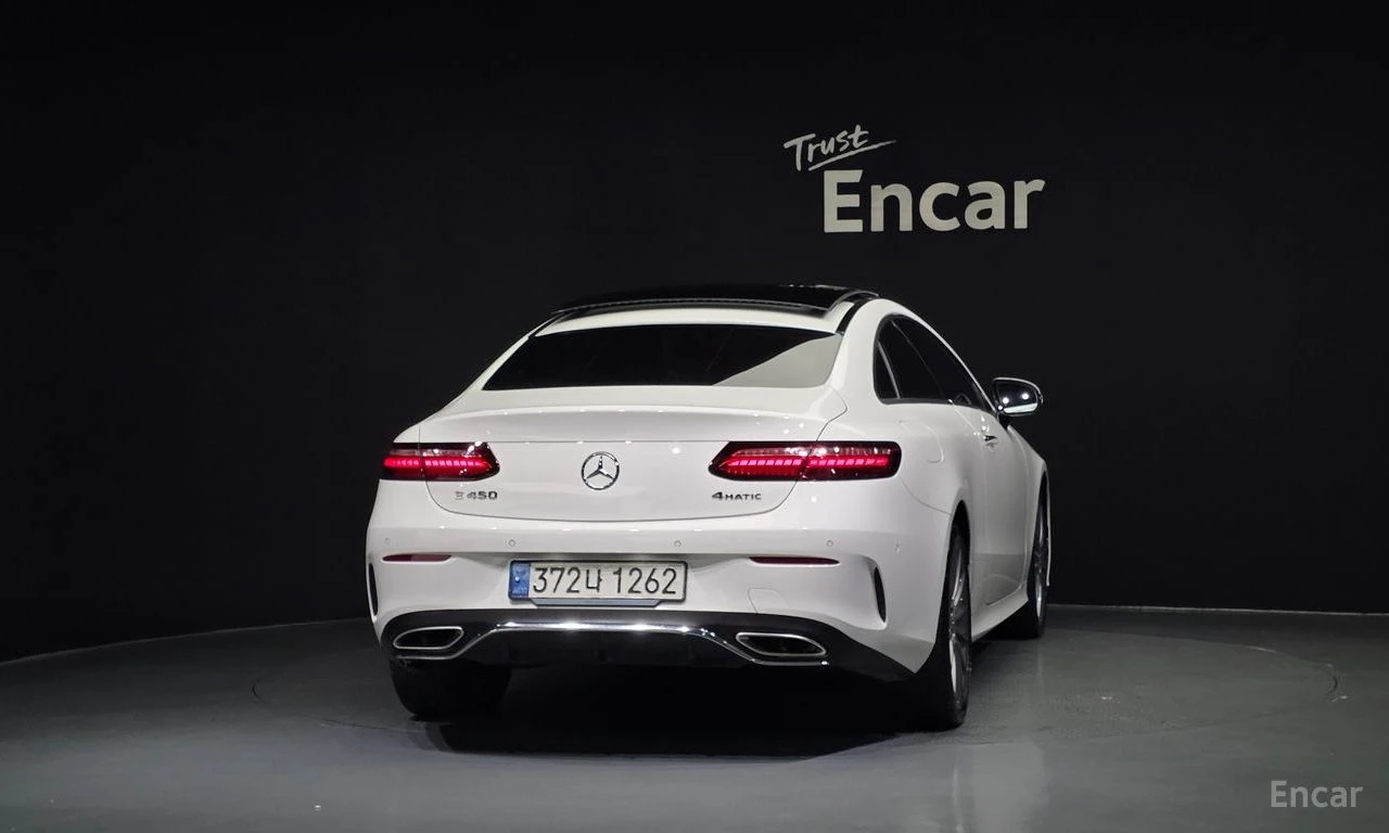 Mercedes-Benz E 450 4MATIC AMG LINE* BURMESTER* ХЕДЪП* 360* DISTRONIC*, снимка 4 - Автомобили и джипове - 55381893