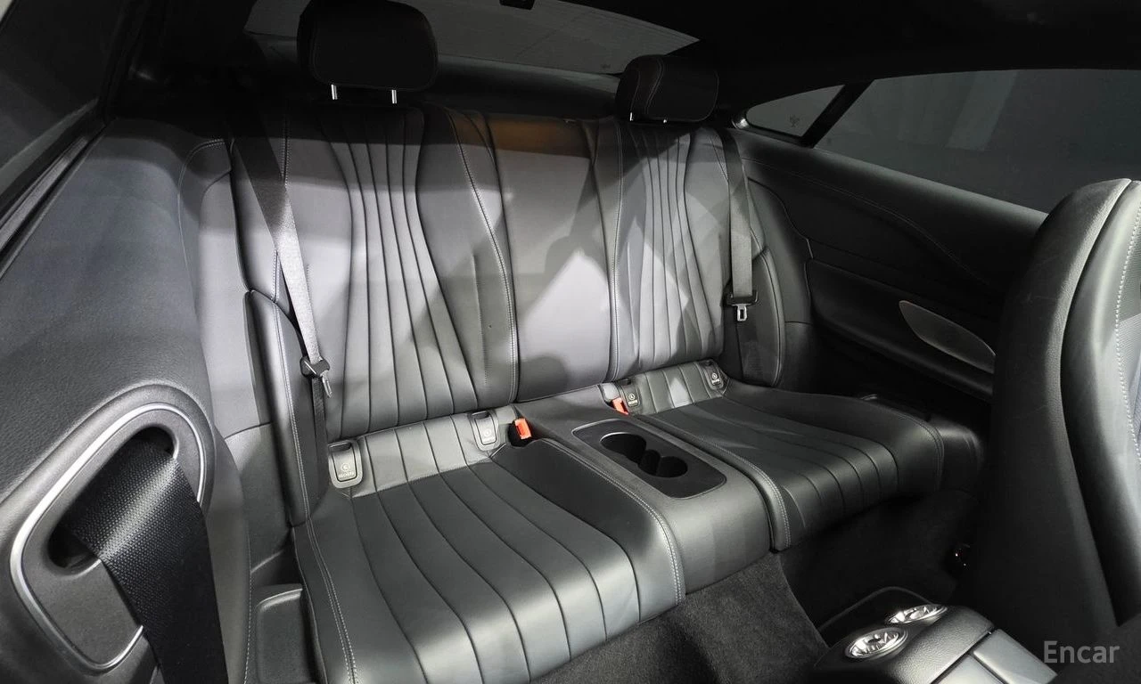 Mercedes-Benz E 450 4MATIC AMG LINE* BURMESTER* ХЕДЪП* 360* DISTRONIC*, снимка 16 - Автомобили и джипове - 55381893