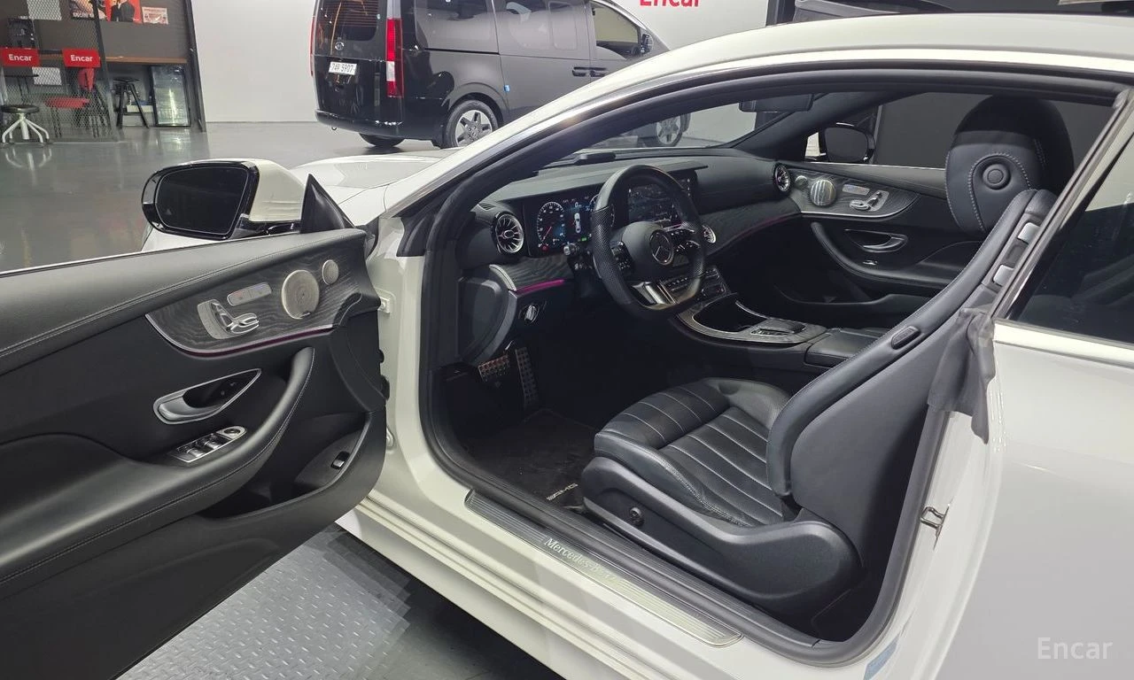 Mercedes-Benz E 450 4MATIC AMG LINE* BURMESTER* ХЕДЪП* 360* DISTRONIC*, снимка 7 - Автомобили и джипове - 55381893