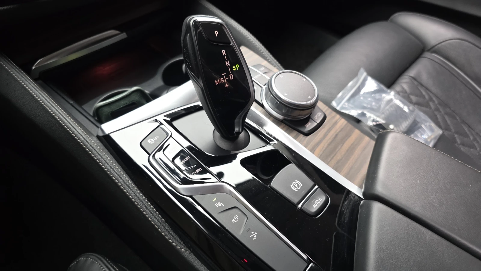BMW 6 GT 630d* BLIND SPOT* 360* ��. ��������* HUD* ������ � | Mobile.bg � ����������� 9