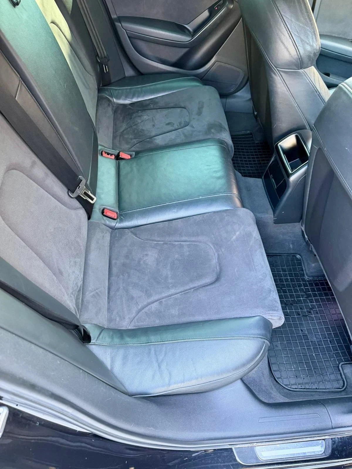 Audi A4 2.0 TDI Дисторник, Carplay, снимка 9 - Автомобили и джипове - 55770736