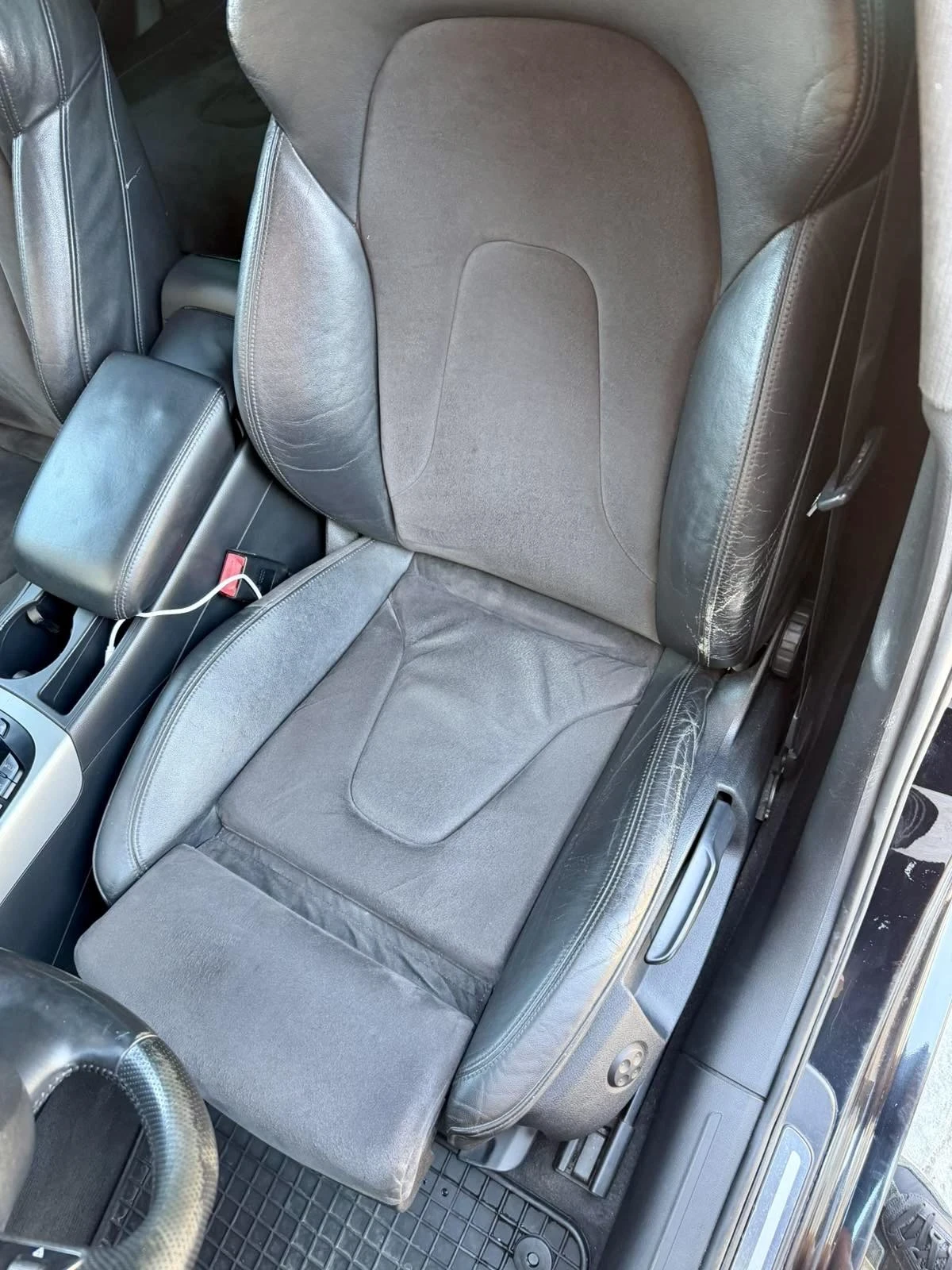 Audi A4 2.0 TDI Дисторник, Carplay, снимка 8 - Автомобили и джипове - 55770736