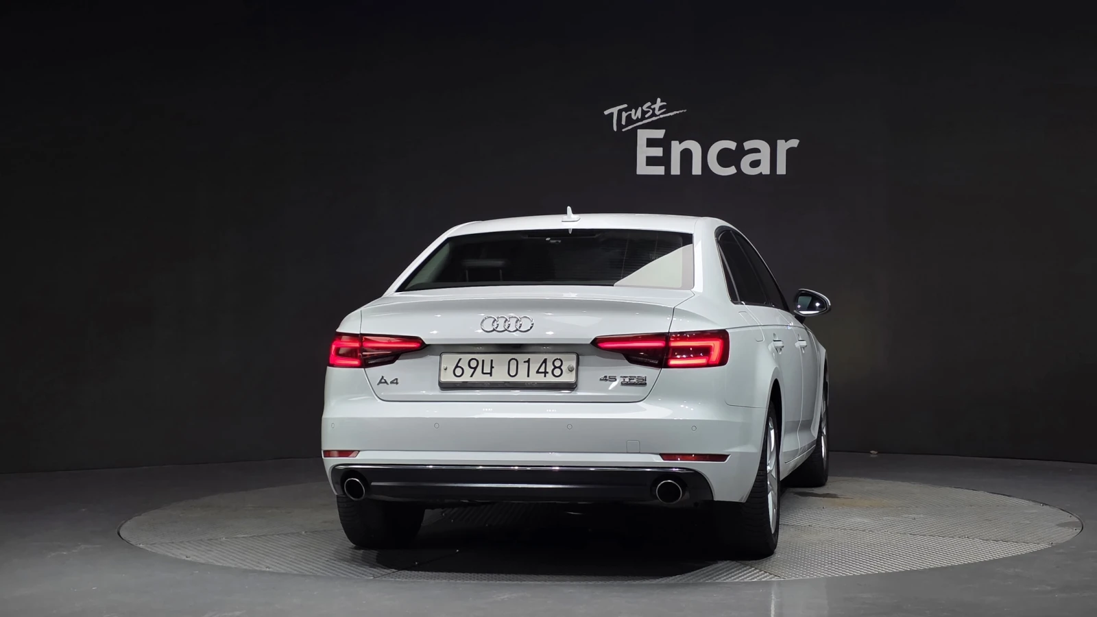Audi A4 2.0TFSI ' ПОДГРЕВИ ' ШИБИДАХ, снимка 4 - Автомобили и джипове - 55902197