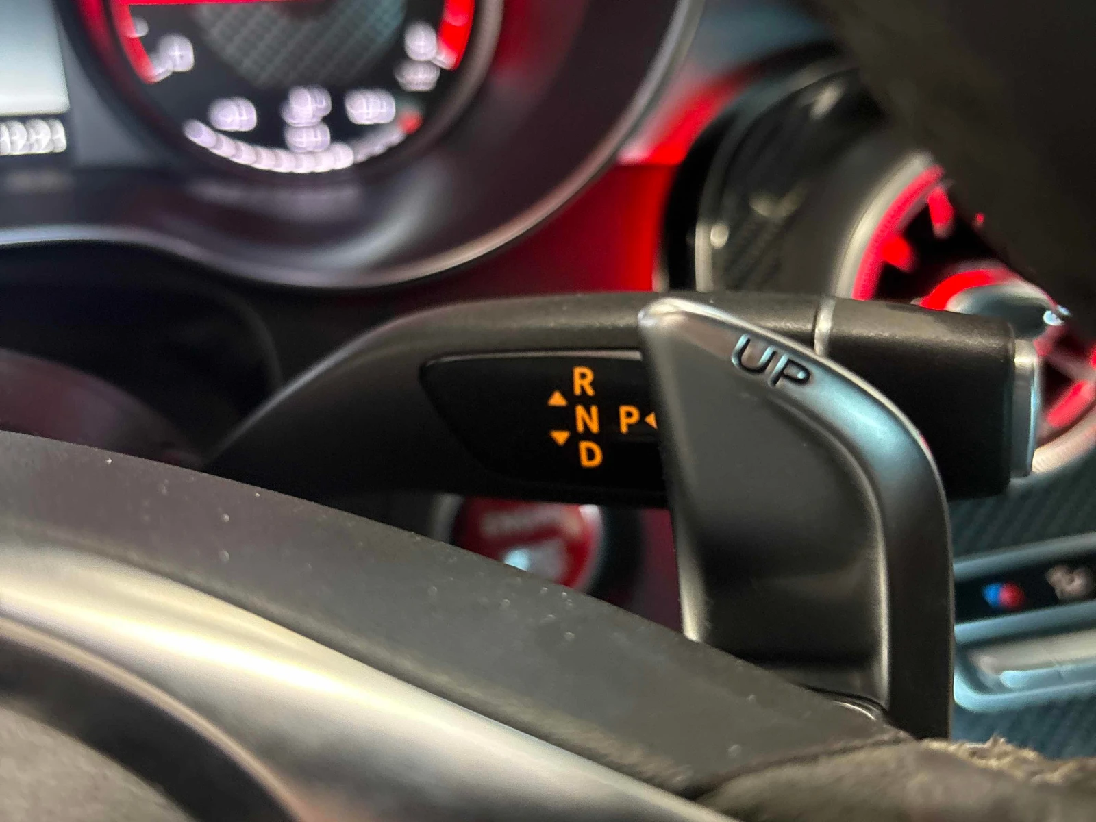 Mercedes-Benz AMG GT C 63 S * CARFAX * АВТОКРЕДИТ * , снимка 11 - Автомобили и джипове - 55976167