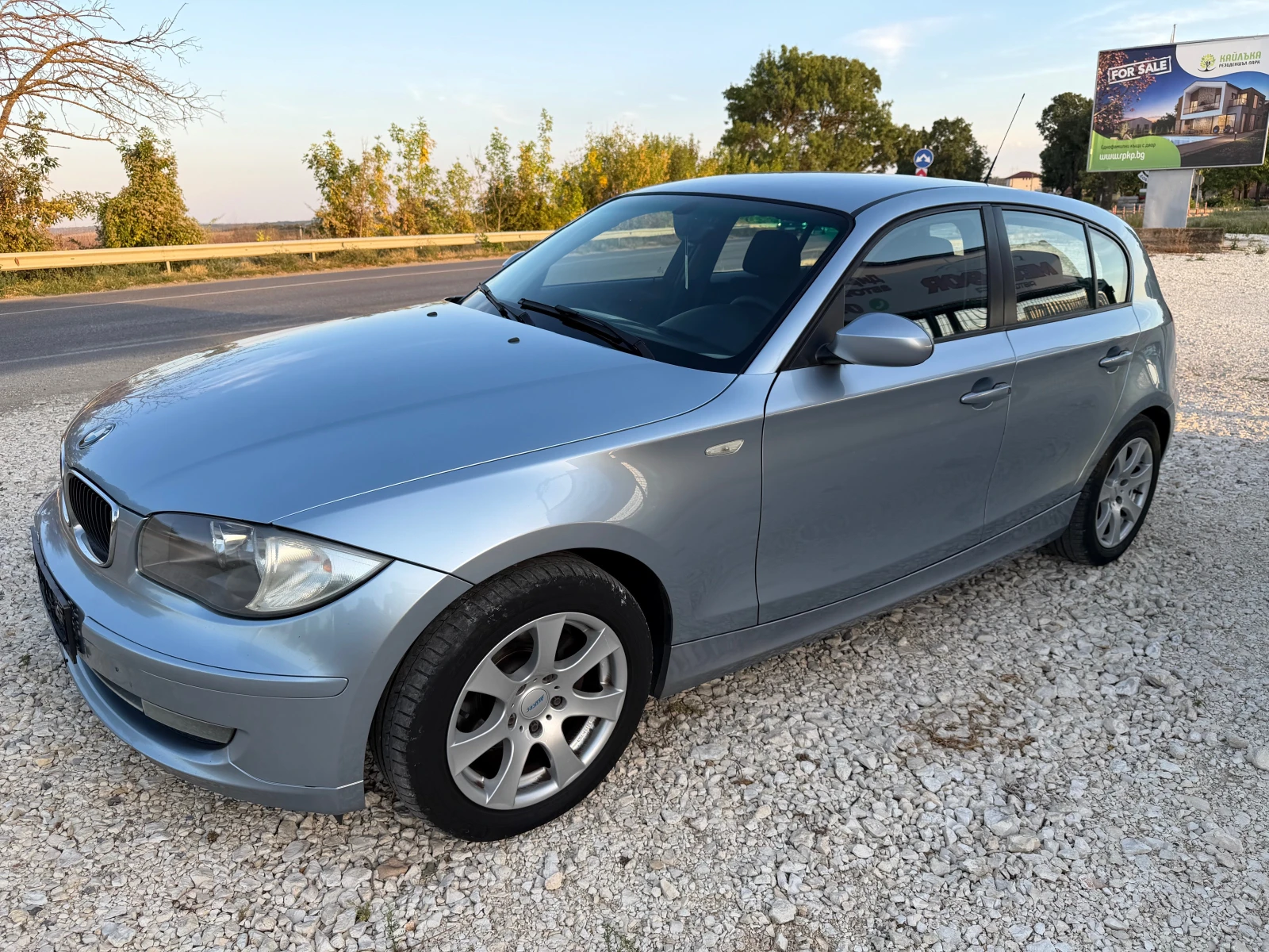 BMW 118 D-2.0d/143p.s-Facelift, снимка 2 - Автомобили и джипове - 56153675