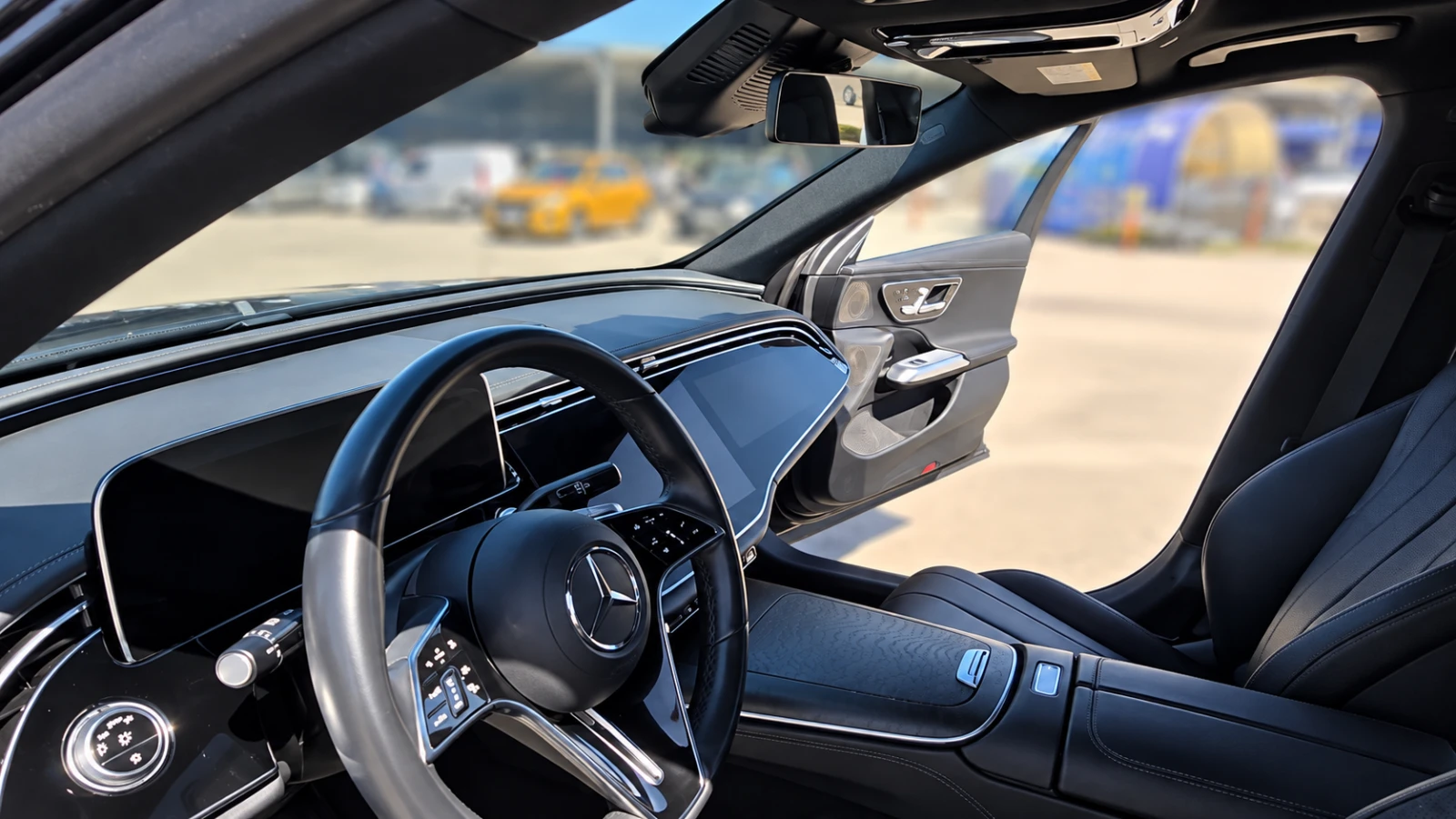 Mercedes-Benz E 300 4MATIC | Burmester 4D | AIRMATIC | 25 kWh Battery, снимка 7 - Автомобили и джипове - 56231268