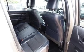 Toyota Hilux 2.8D4-D 6AT Invincible + Sport, снимка 12
