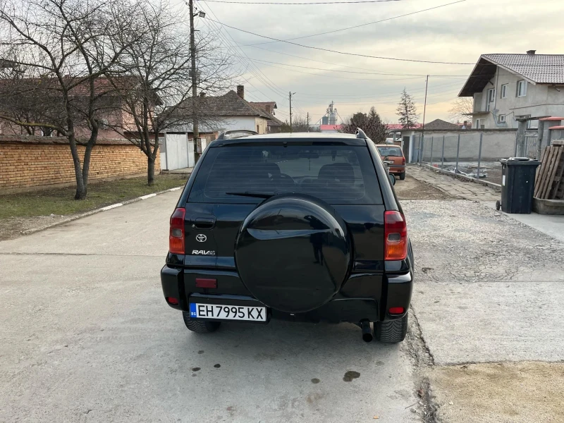 Toyota Rav4, снимка 3 - Автомобили и джипове - 48865842