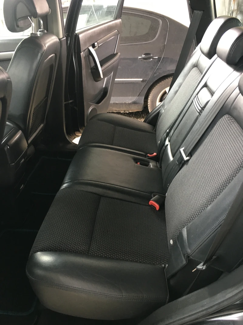 Chevrolet Captiva 2.0VCDI Навигация, 7-места Промоция , снимка 8 - Автомобили и джипове - 50673661