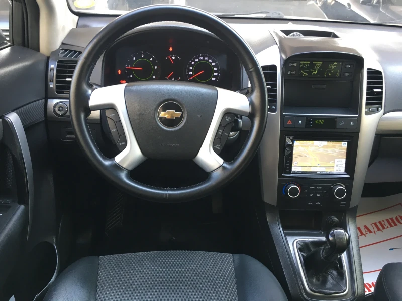 Chevrolet Captiva 2.0VCDI Навигация, 7-места Промоция , снимка 12 - Автомобили и джипове - 50673661