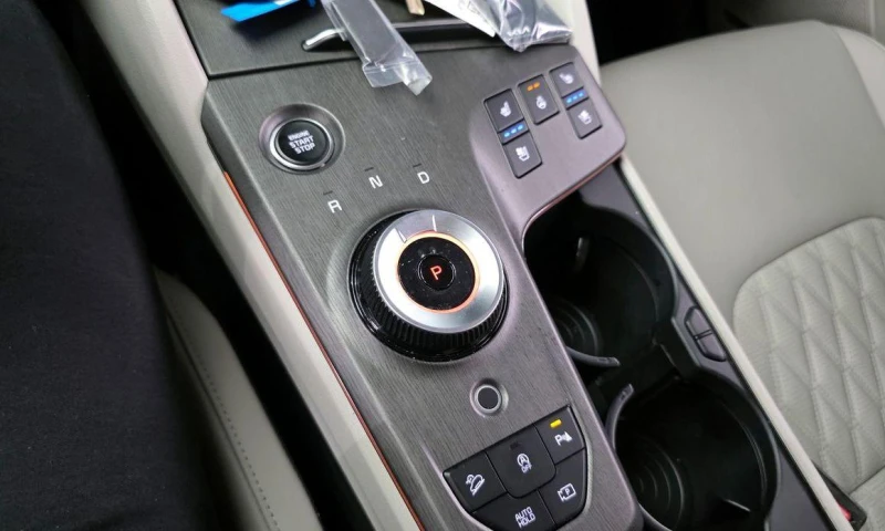 Kia Sportage Gasoline 1.6 Turbo 2WD Signature, снимка 9 - Автомобили и джипове - 51993064