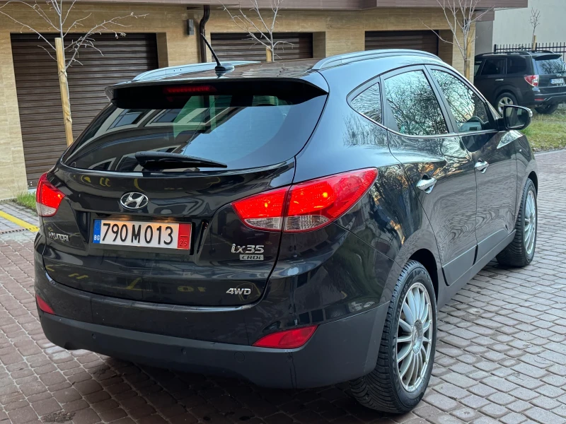 Hyundai IX35 2.0CRDI/4WD/AVTOMATIK/PANORAMA!, снимка 2 - Автомобили и джипове - 52739136