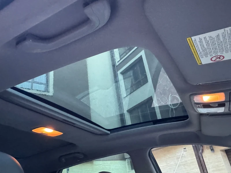 Hyundai IX35 2.0CRDI/4WD/AVTOMATIK/PANORAMA!, снимка 12 - Автомобили и джипове - 52739136