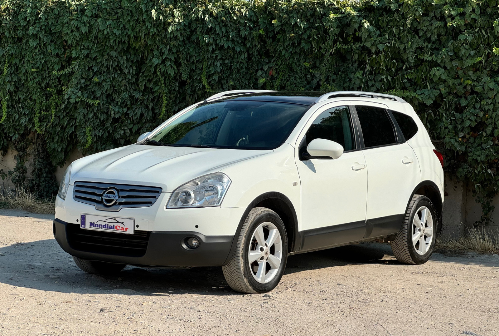 Nissan Qashqai + 2 2.0dCi 150 4x4 6+ 1 Panorama* PDC* Cruise Cont - изображение 2