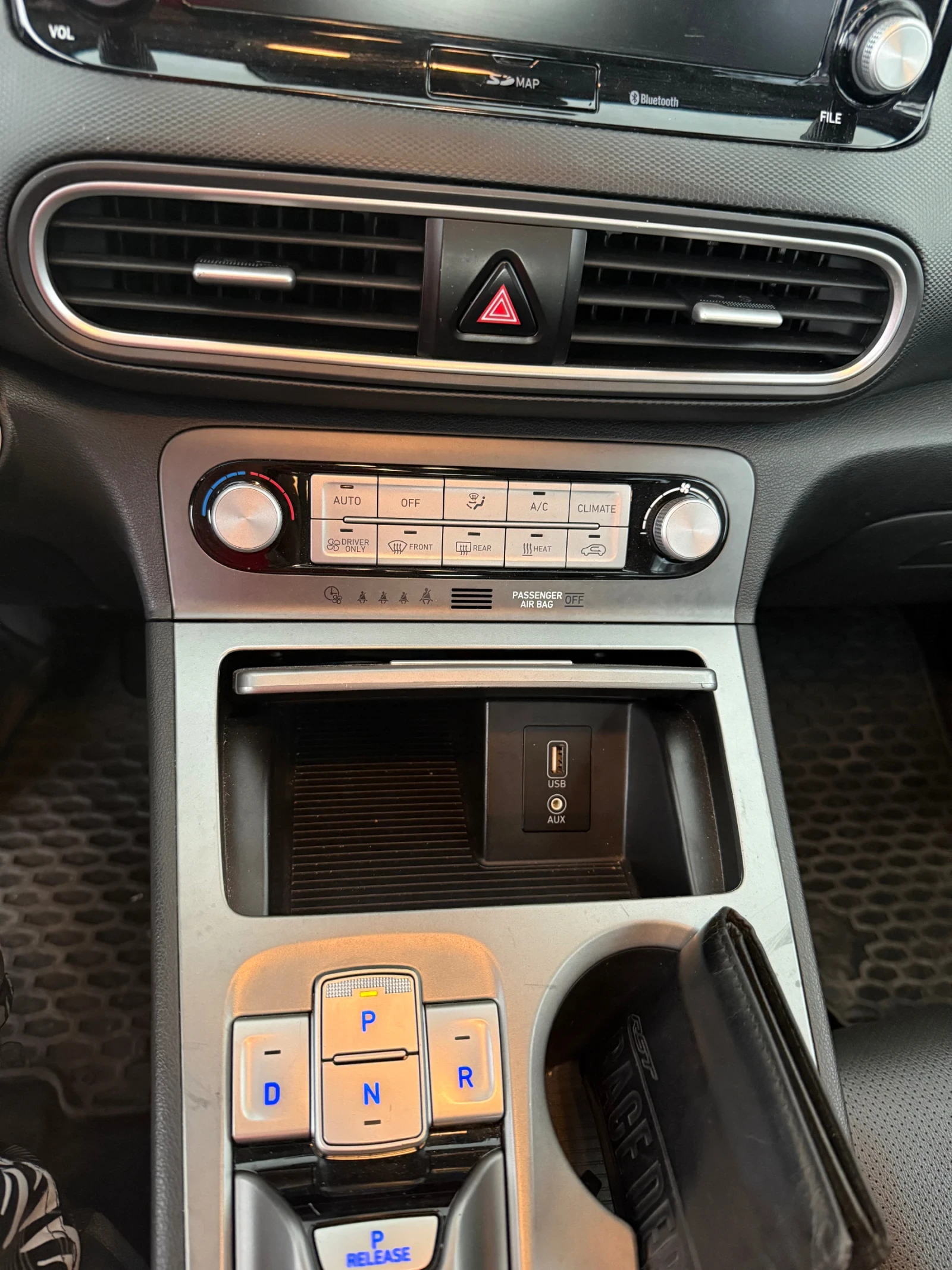 Hyundai Kona 64 kWh - изображение 3
