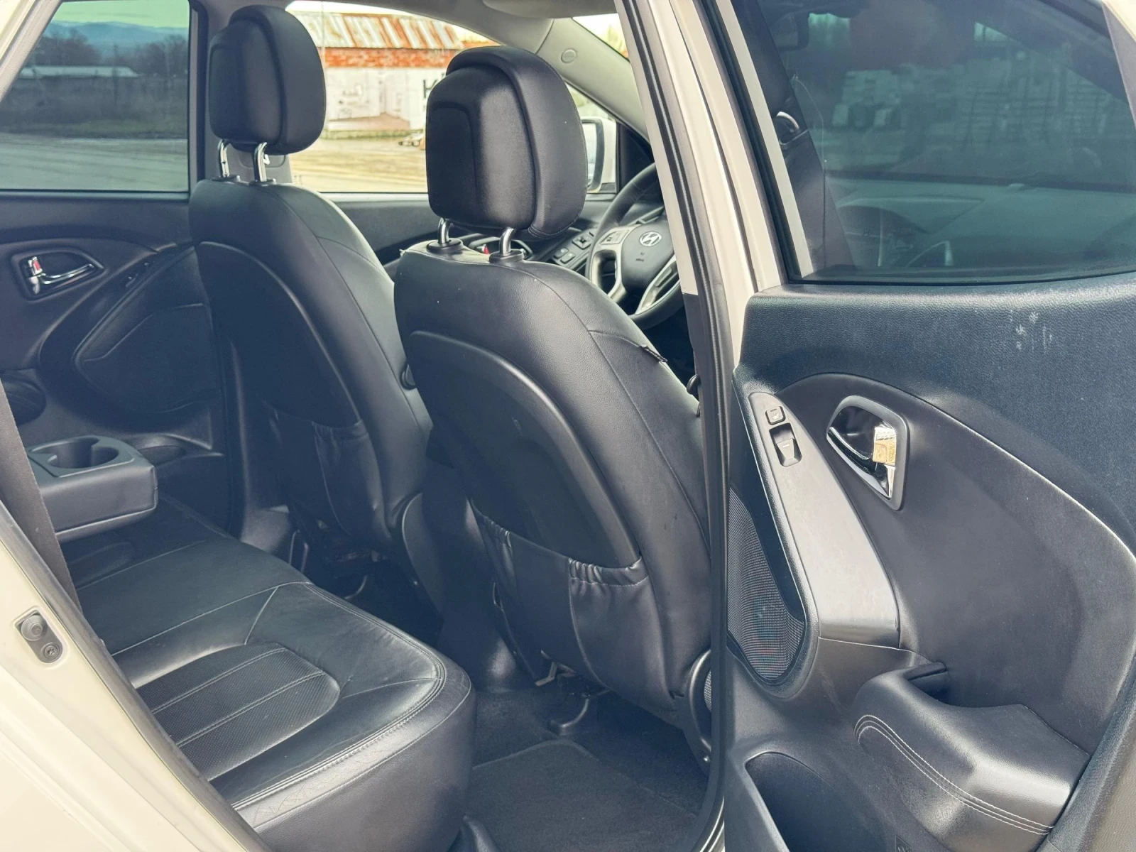 Hyundai IX35 1.7CDTI 116k.s 6s.k NAVI PANORAMA | Mobile.bg � ����������� 12