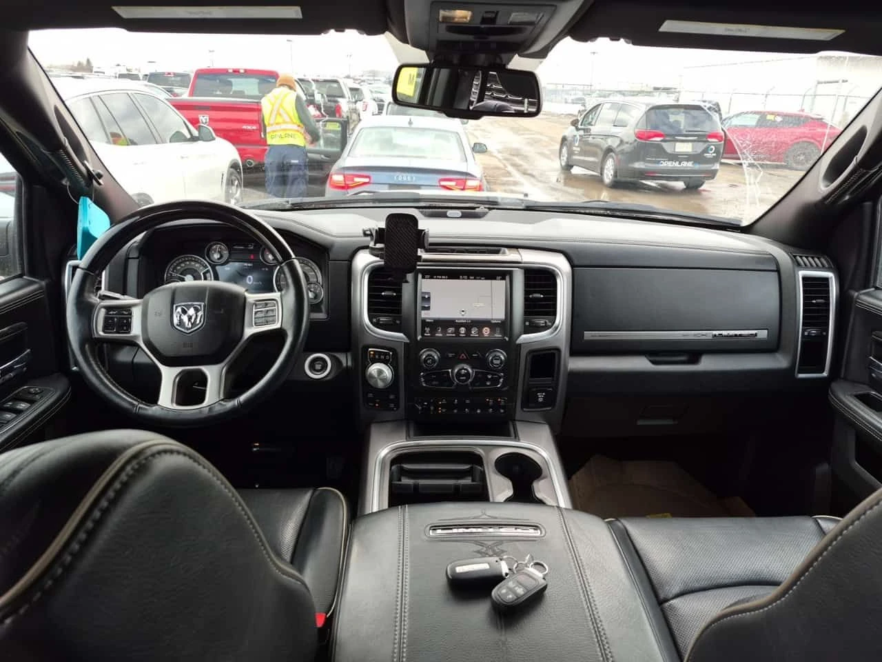 Dodge RAM 1500 LIMITED | HEMI V8 | 4x4 | ПОДГРЕВИ , снимка 10 - Автомобили и джипове - 53940461