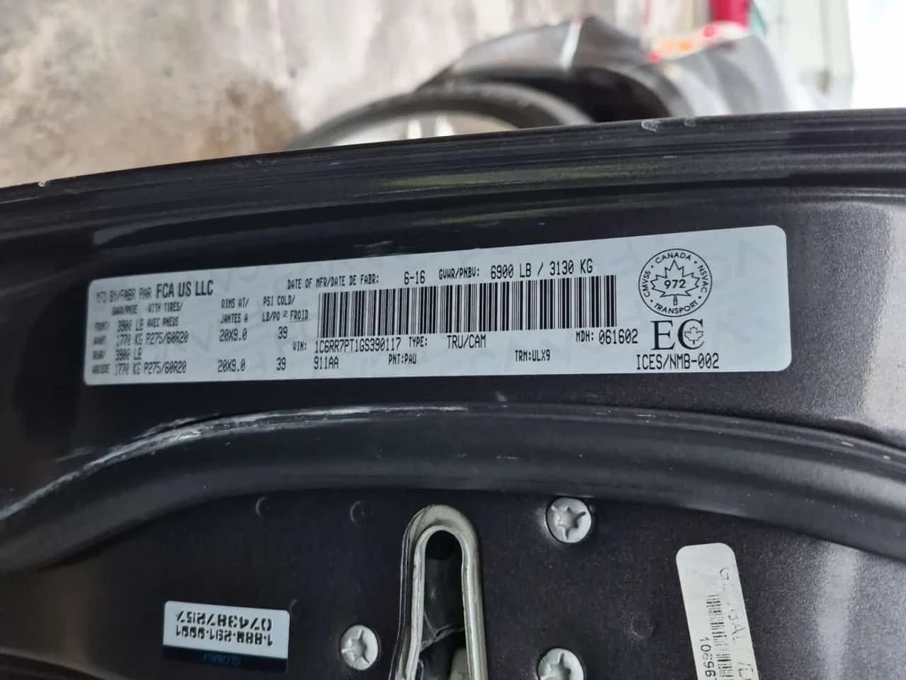 Dodge RAM 1500 LIMITED | HEMI V8 | 4x4 | ПОДГРЕВИ , снимка 16 - Автомобили и джипове - 53940461