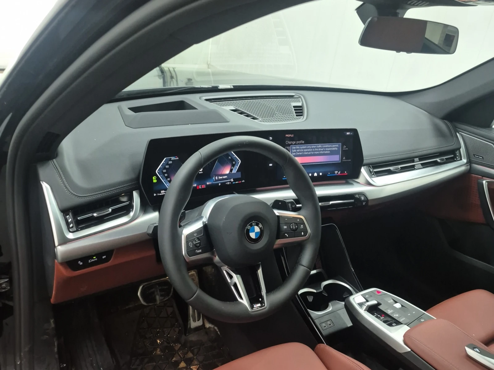 BMW X1 M-PACK* HEAD-UP* ПОДГРЕВ* HARMAN* PANORAMA, снимка 9 - Автомобили и джипове - 54526321