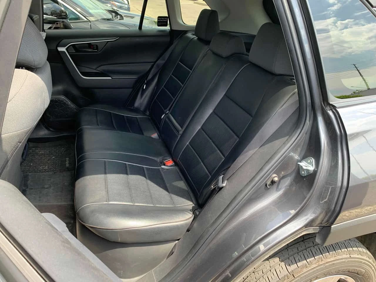 Toyota Rav4 Hybrid LE| ОТ ГЛАВНО ПРЕДСТАВИТЕЛСТВО| CARFAX, снимка 13 - Автомобили и джипове - 54793754