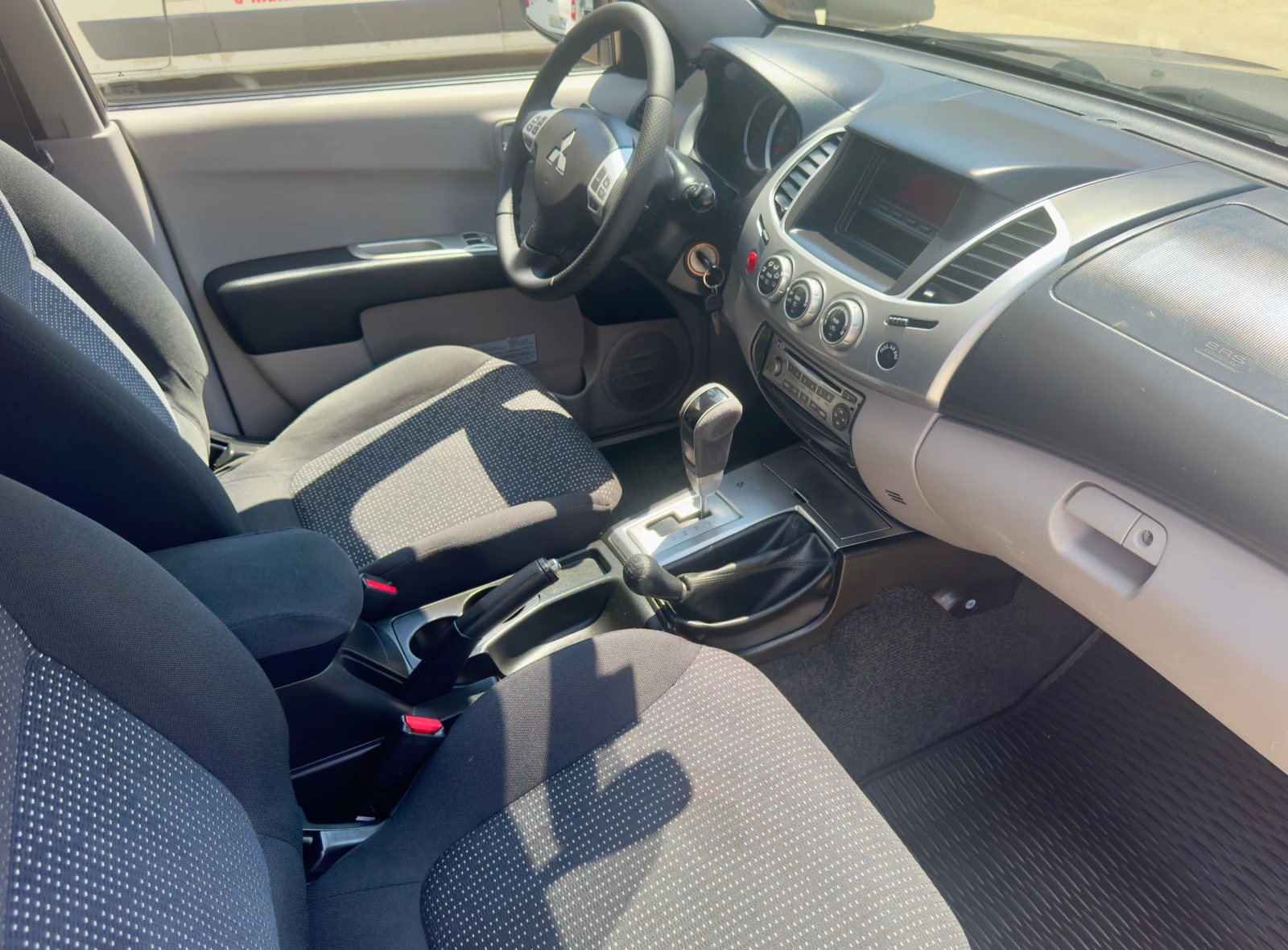 Mitsubishi L200 2.5DI-D 176000km.100% | Mobile.bg � ����������� 13