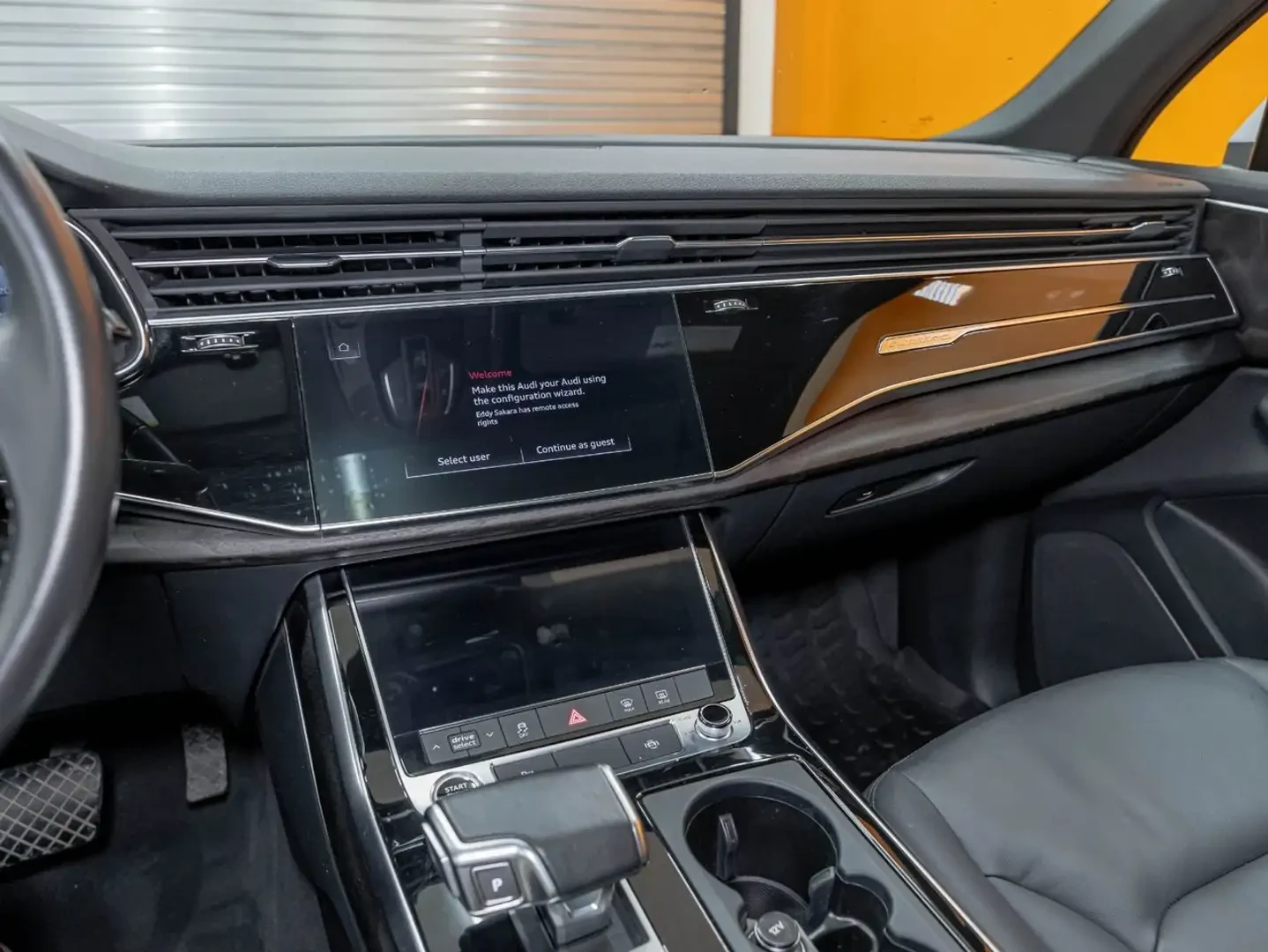 Audi Q7 55TFSI* MATRIX* S* LINE* 360КАМЕРА* ПАНОРАМА* LANE, снимка 10 - Автомобили и джипове - 55618980