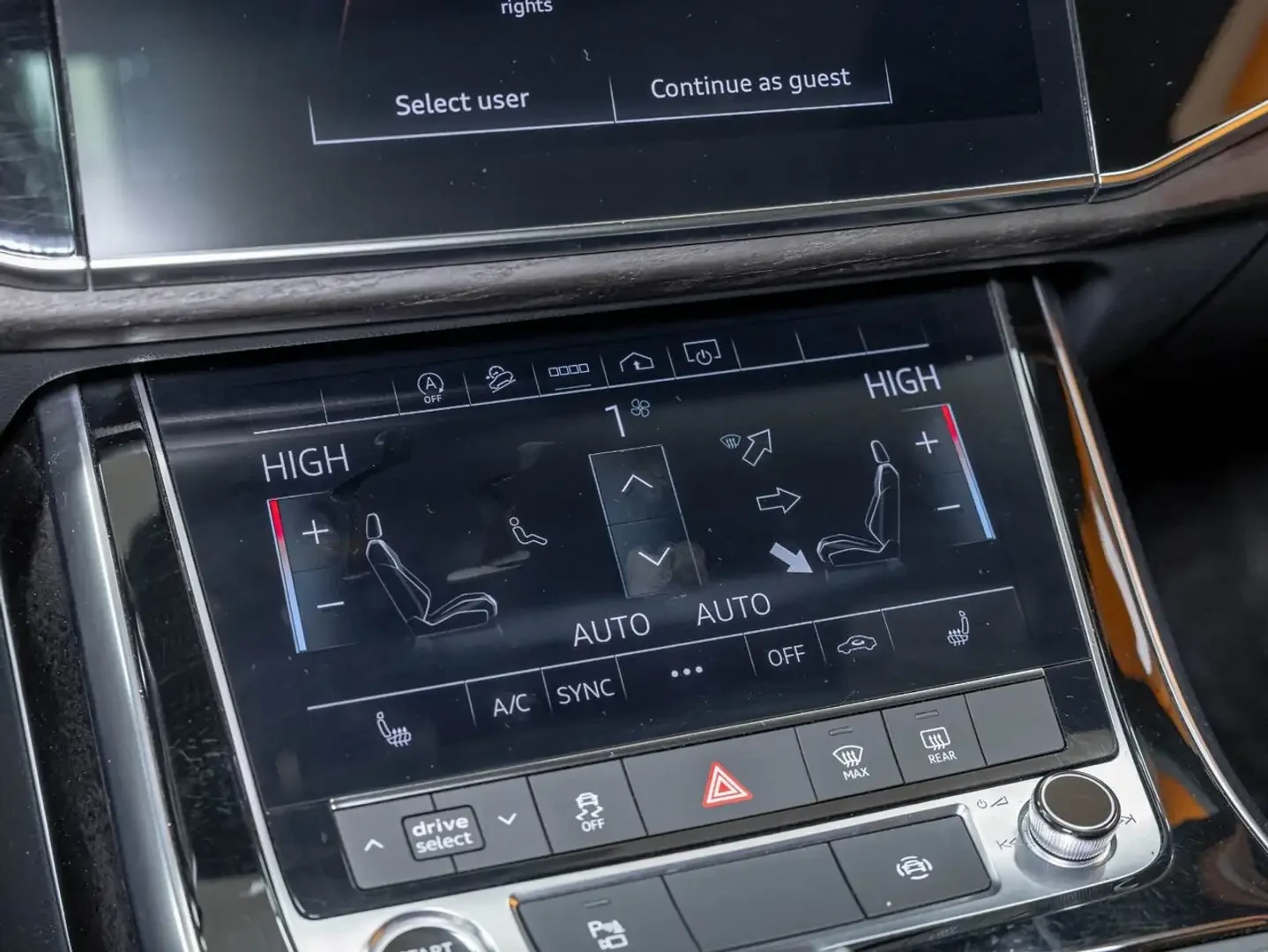 Audi Q7 55TFSI* MATRIX* S* LINE* 360КАМЕРА* ПАНОРАМА* LANE, снимка 11 - Автомобили и джипове - 55618980