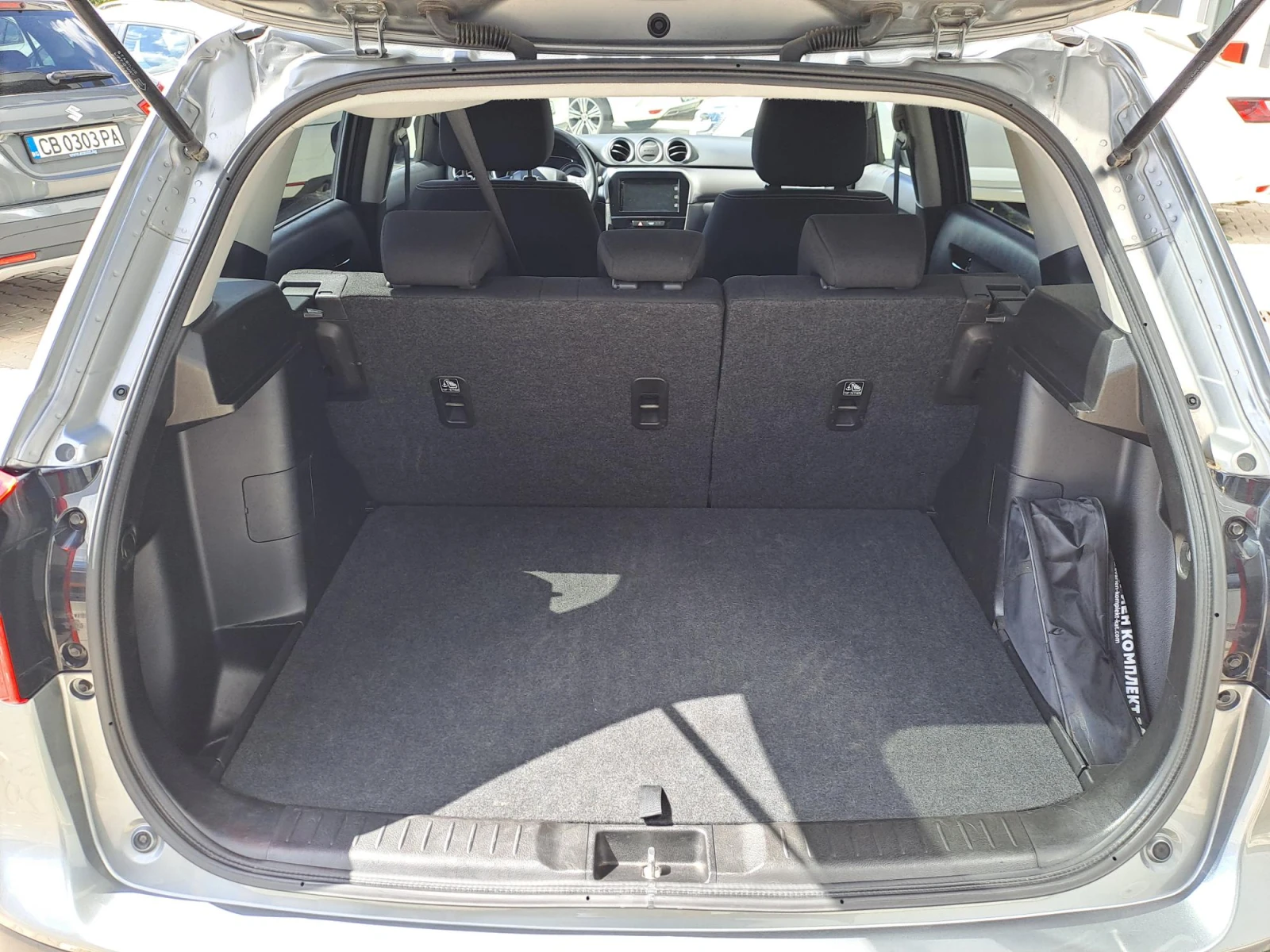 Suzuki Vitara 1.4 GL+ Booster jet Mild Hybrid 4X4, снимка 7 - Автомобили и джипове - 55985242