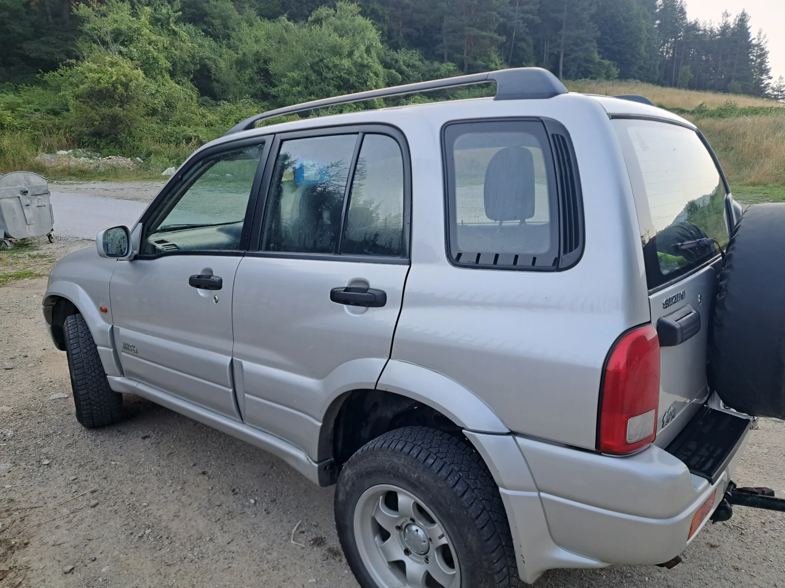 Suzuki Grand vitara 2.0, снимка 2 - Автомобили и джипове - 56078952