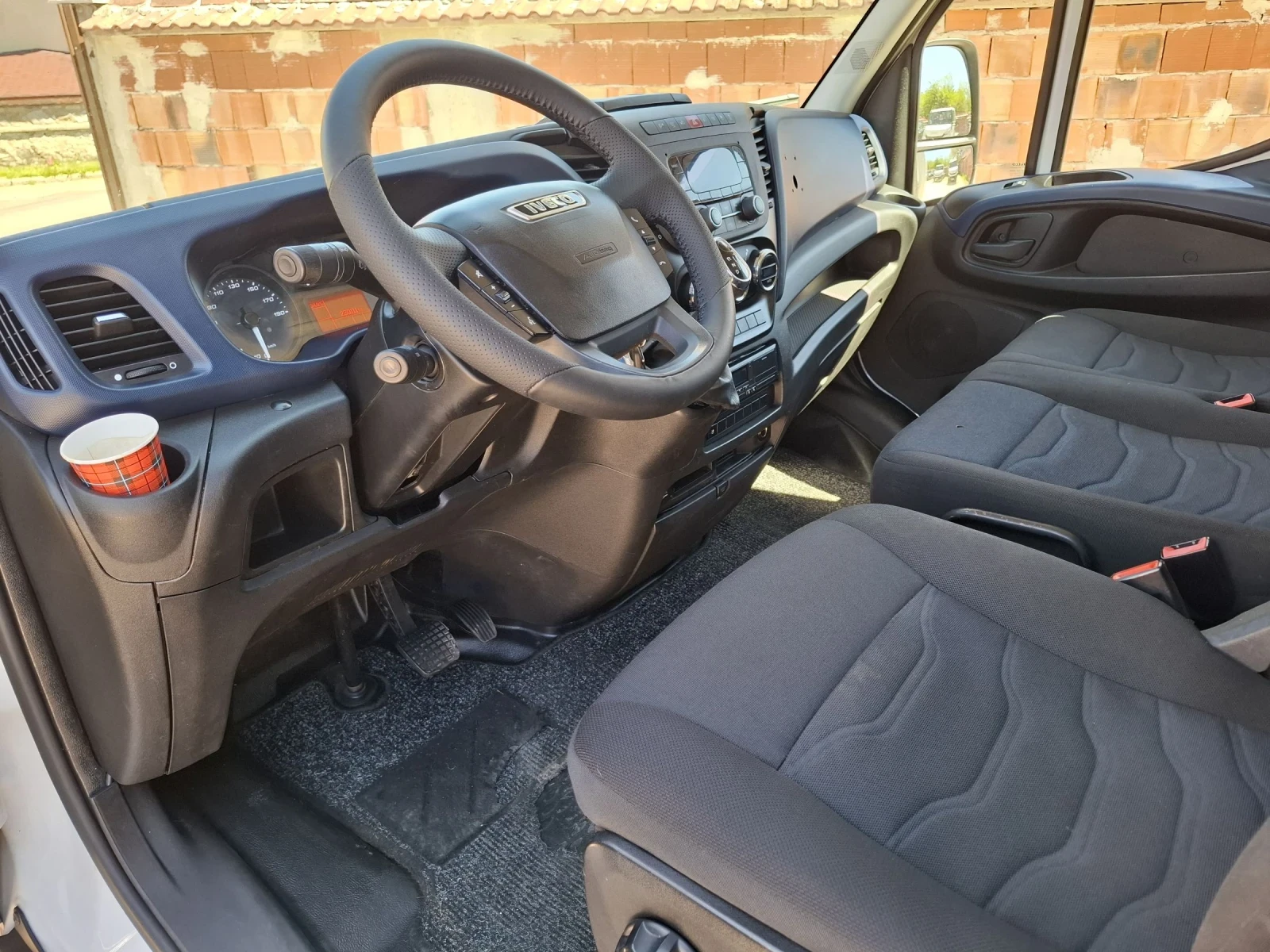 Iveco 35c18 35C18 - изображение 8