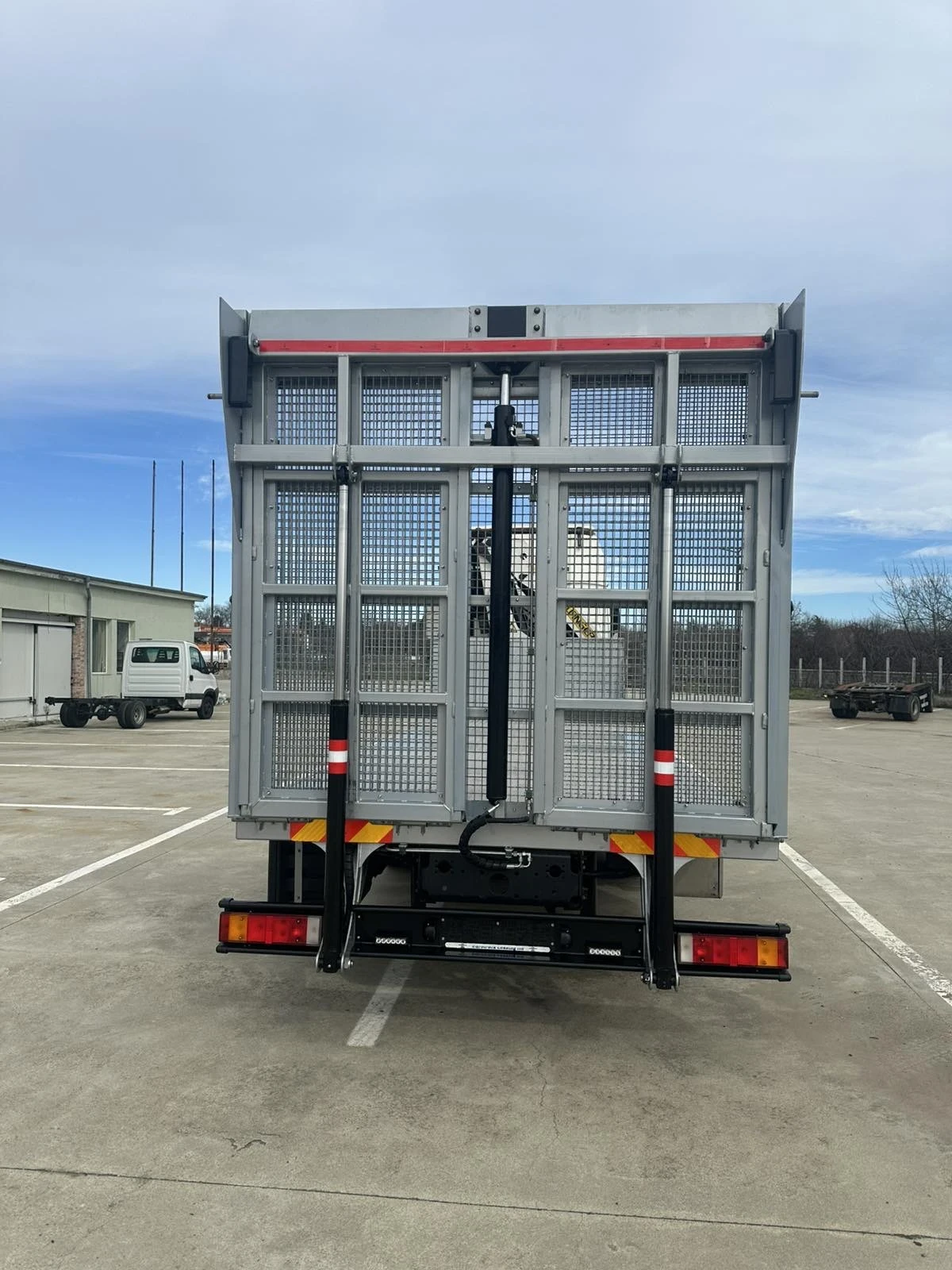 Man Tgx 24.440 - изображение 8