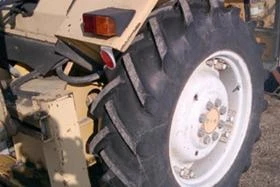 Багер New Holland Ford, снимка 14