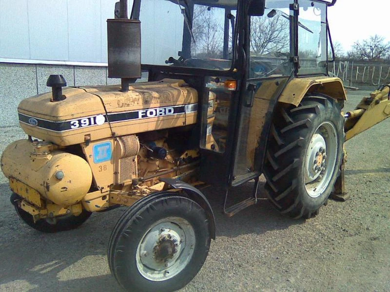 Багер New Holland Ford - изображение 2