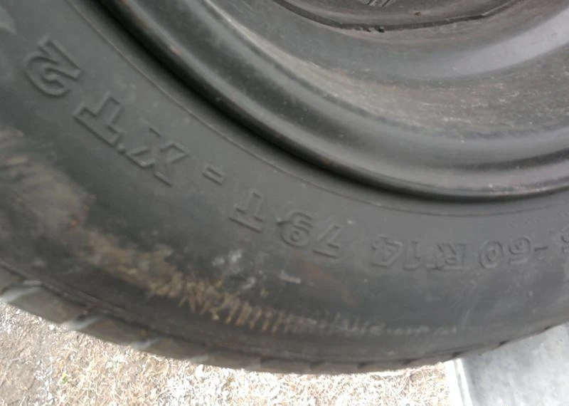 Гуми Летни 175/60R14, снимка 4 - Гуми и джанти - 5822644