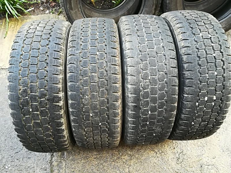 Гуми Зимни 225/65R17, снимка 8 - Гуми и джанти - 20675408