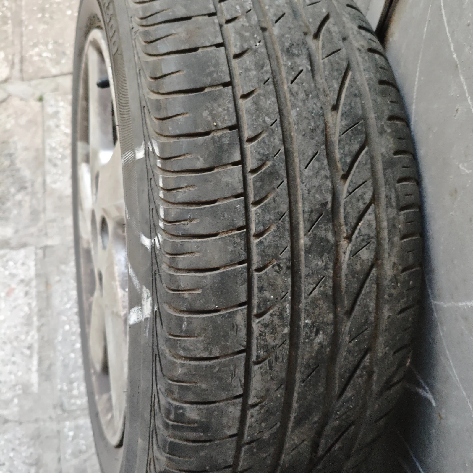 Гуми с джанти Bridgestone 205/55R16, снимка 7 - Гуми и джанти - 54444167