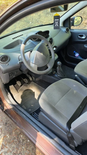 Renault Twingo 4 местна - 2000 € / 3911.66 лв. - 45771135 10