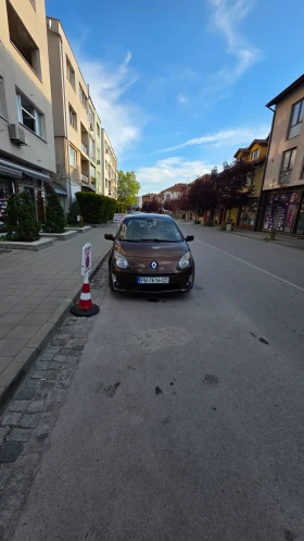 Renault Twingo 4 местна