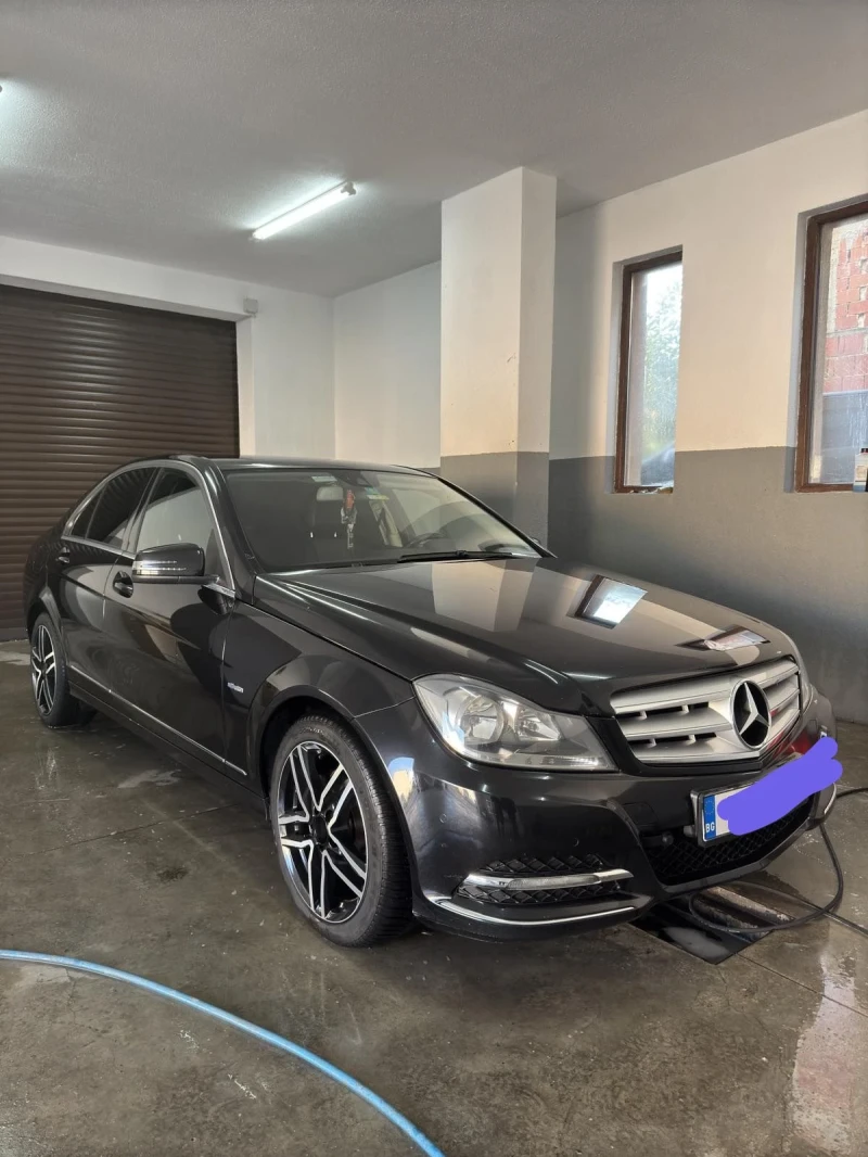 Mercedes-Benz C 220, снимка 8 - Автомобили и джипове - 47866009