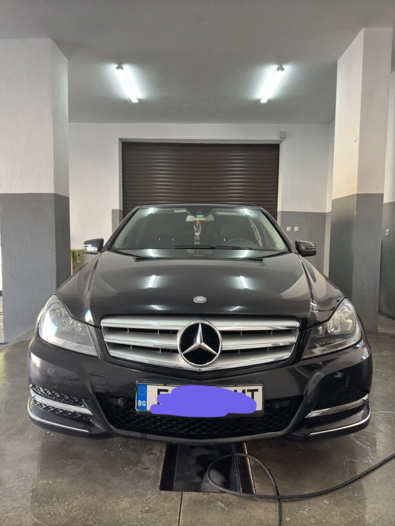 Mercedes-Benz C 220, снимка 1 - Автомобили и джипове - 47866009