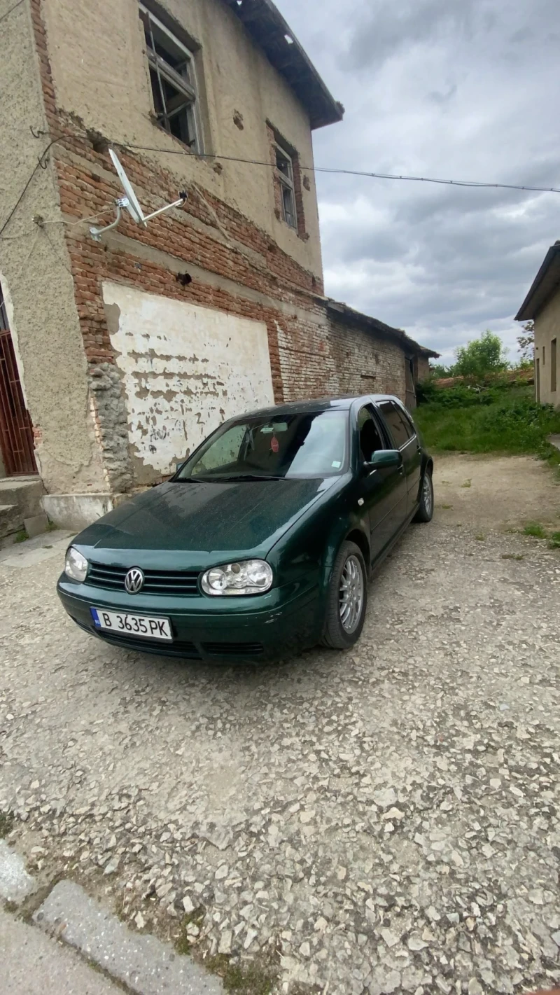 VW Golf, снимка 4 - Автомобили и джипове - 48181951