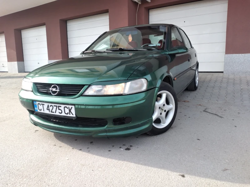 Opel Vectra 1.8 Газ/Бензин, снимка 3 - Автомобили и джипове - 48414444