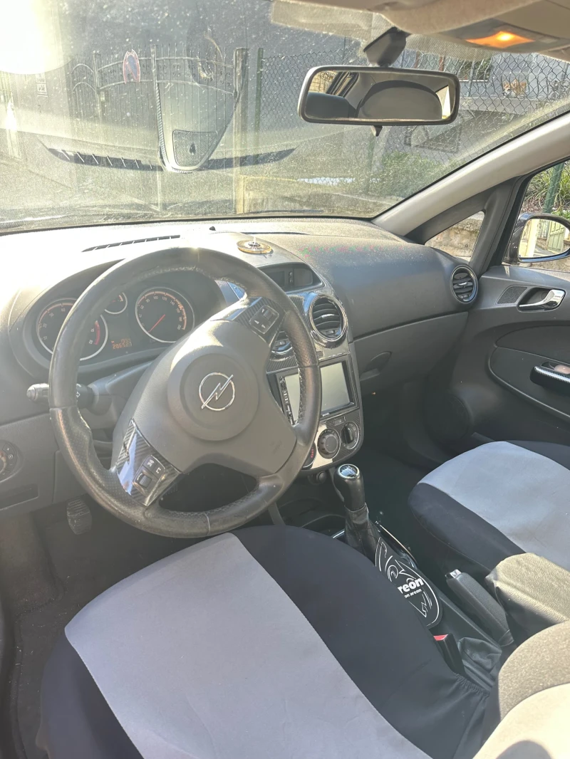 Opel Corsa 1.4  90 к.с., снимка 10 - Автомобили и джипове - 49073469