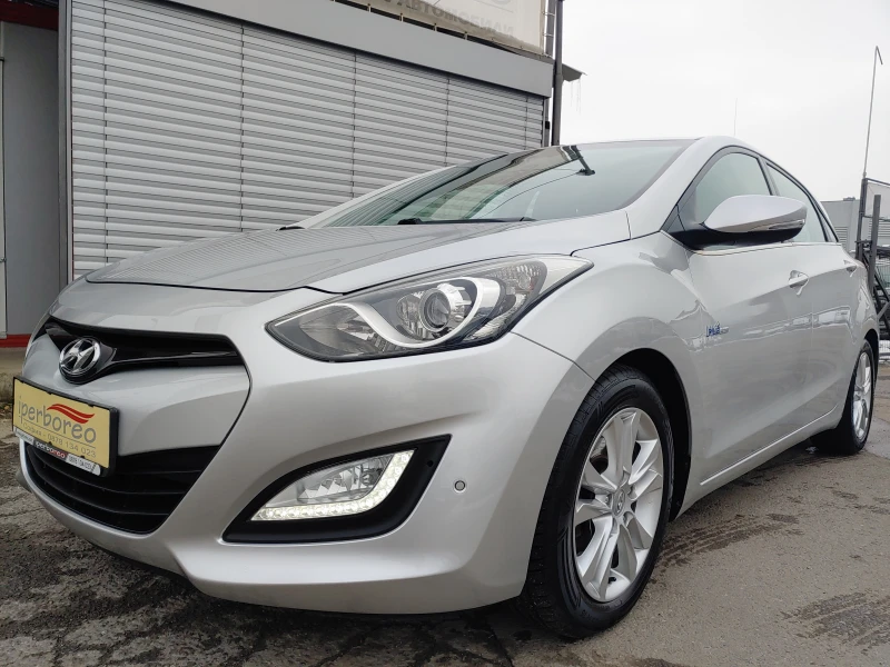 Hyundai I30 1.6i-135кс, снимка 1 - Автомобили и джипове - 48703375